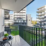 Sky Home- Blue Apartament -Manufaktura, Bezplatny Parking, Klima, Dostep Na Kod